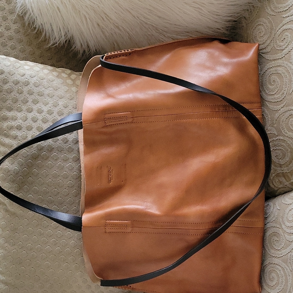 Old trend handbag genuine leather